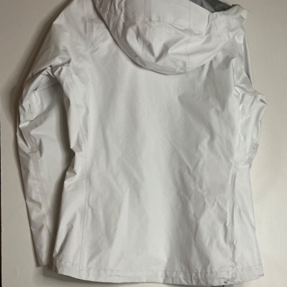 Patagonia women’s white torrent shell size M - Picture 7 of 7